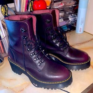 Doc Martens Leona burgundy size 6